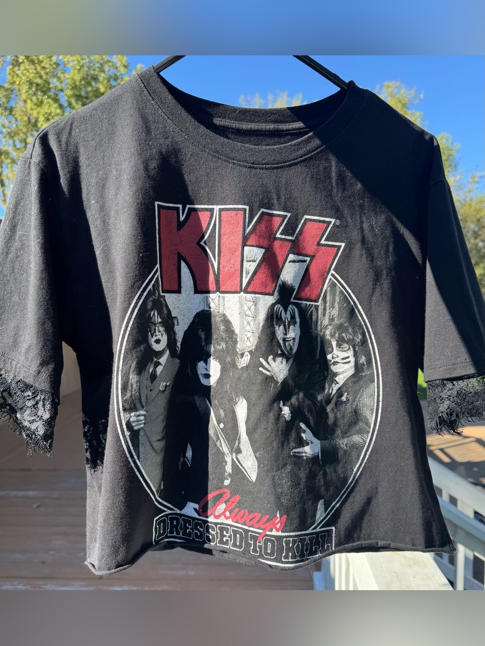 Kiss Black Graphic Tee lace medium